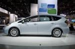 Toyota Prius V 2011 года